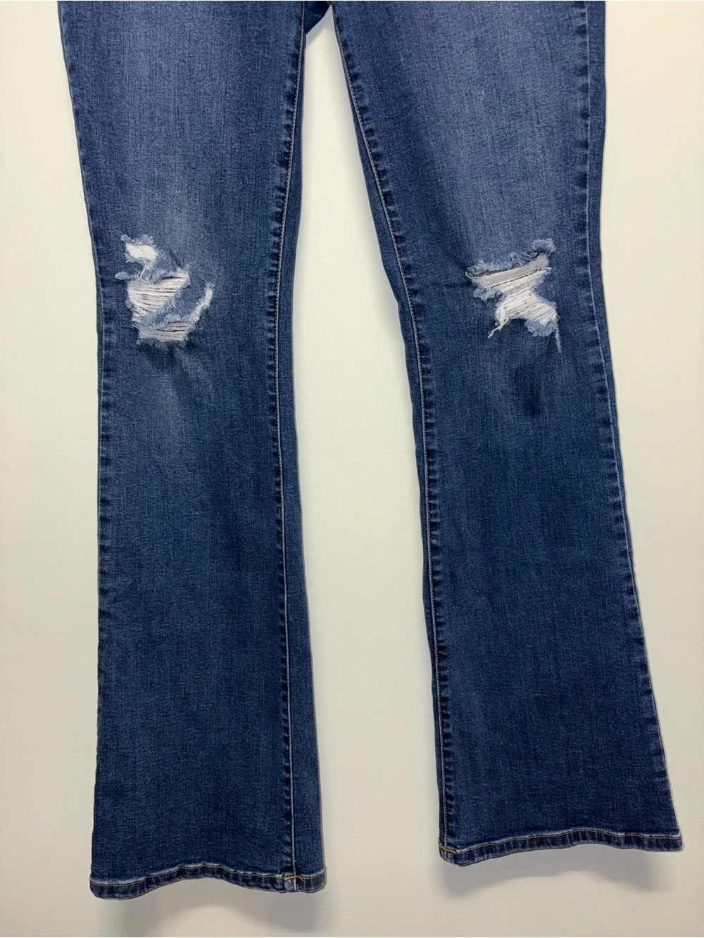 KanCan Distressed Dark Blue Flare Jeans Women’s 11/29 - Picture 3 of 11